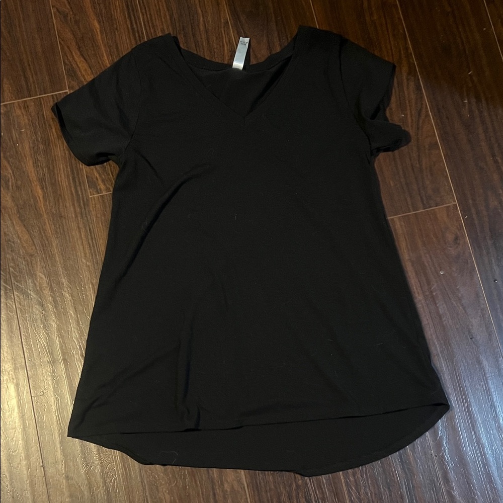 LuLaRoe Black Short Sleeve V-Neck Tee